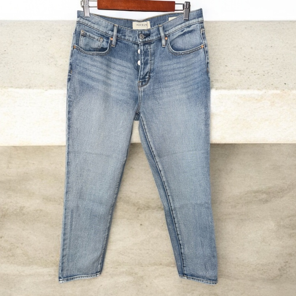 Pacsun Boyfriend Jeans Womens 28
Blue Denim Button Fly Cotton Whisker
High Rise